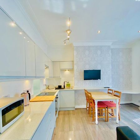 York City Center Apartments With Free Private Parking Exterior foto
